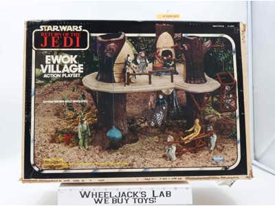 Ewok Village Star Wars 1983 Kenner Vintage Action Figure Playset