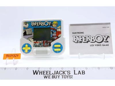 Paperboy W/Instruction Sheet 1988 Tiger Handheld Electronic Game WORKS