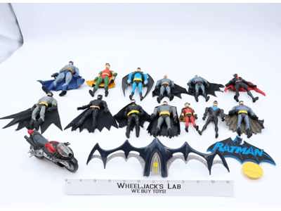 Lot of 13 Batman DC Superheroes Villains ToyBiz Kenner Figures + Accessories