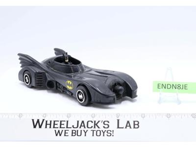 Batman w/ Batmobile DC Comics Batman 1989 Kenner Vintage Action Figure Vehicle
