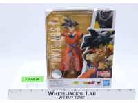 SON GOKU Saiyan Raised on Earth Dragon Ball Z SH Figuarts Bandai Figure NEW MIB