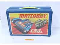 Lot of 19 Miscellaneous Cars/Trucks/Vehicle W/ Carry Case Tomica Matchbox