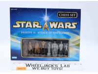 Star Wars Attack of the Clones Chess Set Complete 2002 Parker Brothers