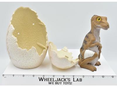 Hatching Egg Tyrannosaurus Rex Jurassic Park The Lost World 1996 Kenner Figure