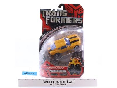 Bumblebee Deluxe Class Transformers Movie 2007 Hasbro Action Figure NEW SEALED