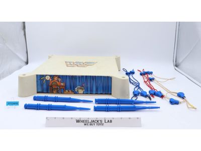 Sling EM Fling EM Wrestling Ring 100% Complete WWF LJN Wrestling Vintage