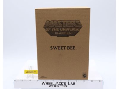 Sweet Bee w/ Mailer MOSC NEW He-Man Classics MOTUC 2014 Mattel Action Figure