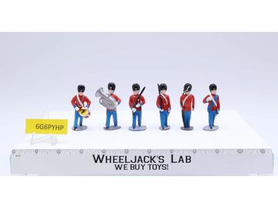 Lot of 6 Miniature Figurines British Toy Soldiers Unknown Brand 2.5"