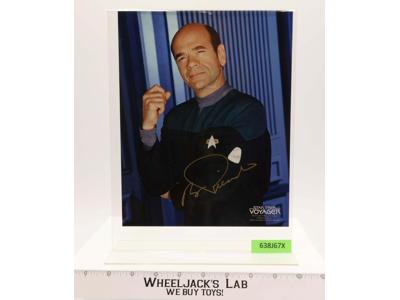 The Doctor Star Trek Voyager Robert Picardo AUTOGRAPHED 8x10 Picture