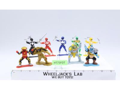 Lot of 9 Power Rangers 1993 2.5 - 3.5" Mighty Morphin Bandai Mini Action Figures