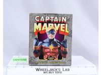 Captain Marvel 70s Version Marvel Mini-Bust 2002 Bowen Designs 1894/3500