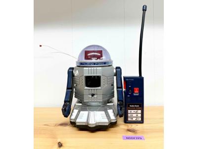 Talking Robie W/Remote Control Robot Radio Shack Action Figure