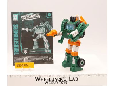 Hoist 100% Complete Transformers Earthrise War For Cybertron Hasbro Figure