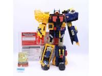 Omega Supreme 100% Complete Transformers Energon 2004 Hasbro Action Figure