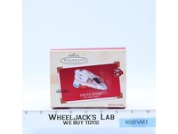Delta Flyer Star Trek Voyager Magic Light 2002 Hallmark Keepsake Ornament