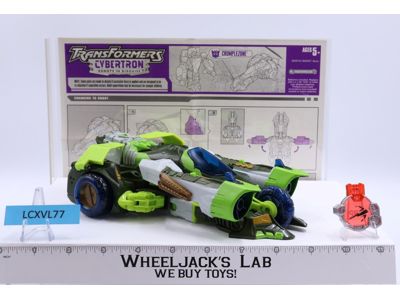 Crumplezone Voyager Class Transformers Cybertron 2005 Hasbro Action Figure