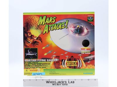 Martian Flying Saucer Mars Attacks! 1996 Trendmasters Vehicle NEW SEALED
