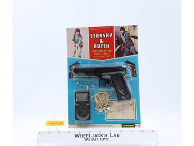 Starsky & Hutch 9mm Clicker Gun Walkie Talkie ID Badge Set 1976 MOSC Unpunched