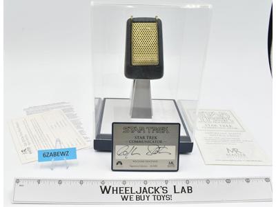 William Shatner Signature Edition  Communicator Star Trek TOS Master Replicas