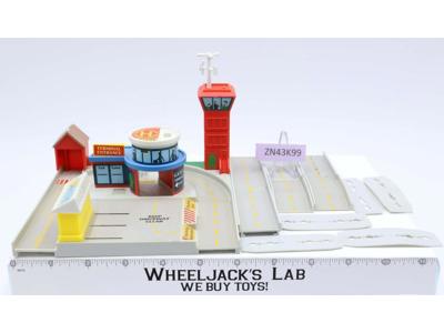 Aiport Plaza Hiways & Byways Micro Machines 1991 Galoob Playset