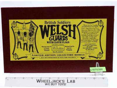 British Soldiers The Welsh Guards w/ Cloth Flags No 5186 1986 Limited Ed Toy NIB