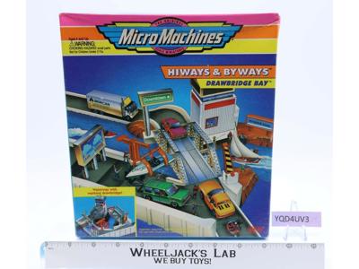 Drawbridge Bay Hiways & Biways Micro Machines 1994 Galoob Action Figure Playset