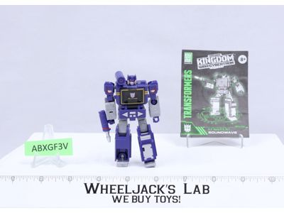 Soundwave 100% Complete Transformers Kingdom WFC 2021 Hasbro Action Figure