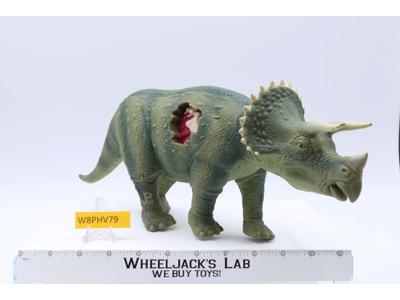 Triceratops JP08 W/ Dino Damage Wound Jurassic Park 1993 Kenner Action Figure