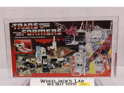 Metroplex AFA Qualified 75 G1 Transformers 1986 Hasbro Vintage Action Figure
