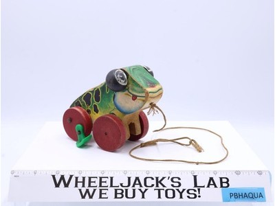 Fisher-Price Jolly Jumper Frog #450 1956 Vintage Pull Toy
