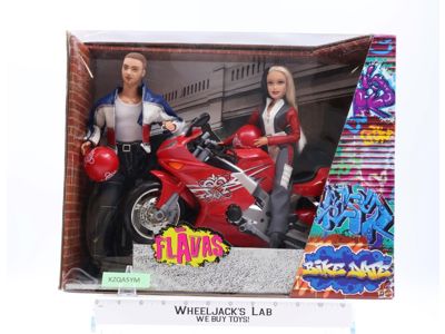 Hip Hop Bike Date Happy D & Liam W/ Motorcycle Flavas 2003 Mattel NEW SEALED