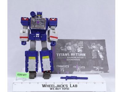 Soundwave 100% Complete Transformers Titans Return 2017 Hasbro Action Figure