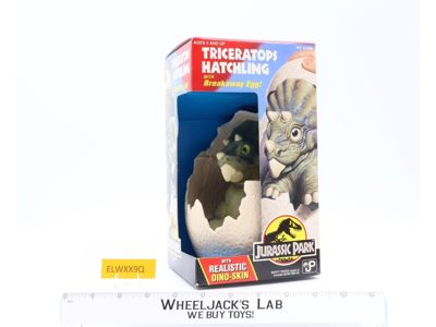 Triceratops Hatchling w/Breakaway Egg Jurassic Park 1994 Kenner NEW SEALED