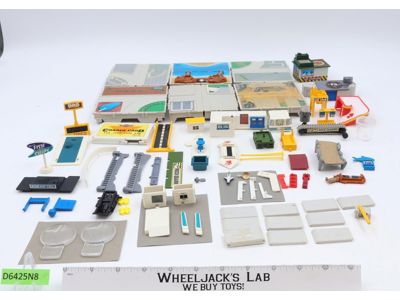 Lot of Travel City Parts & Accessories Micro Machines 1987 Galoob