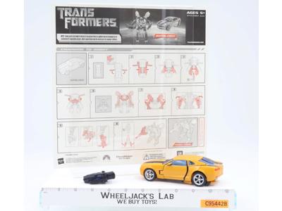 Bumblebee 100% Complete Deluxe Class Transformers Movie 2007 Hasbro Figure
