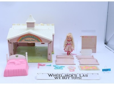 Megan's Place My Little Pony MLP 1985 Hasbro Vintage Action Figure Playset