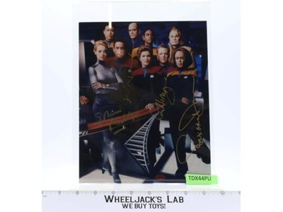 The Cast of Star Trek Voyager Picardo Dawson McNeil AUTOGRAPHED Picture