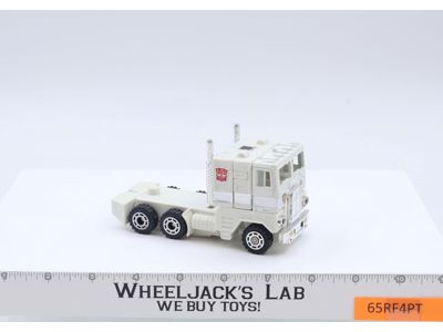 Ultra Magnus CAB ONLY 1986 G1 Transformers Freightliner COE Action Figure