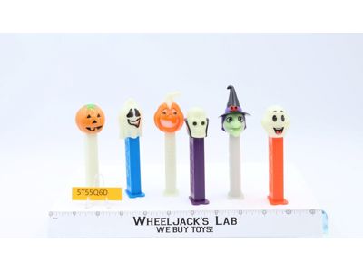 Lot of 6 Vintage Halloween Glow in the Dark Pez Candy Dispensers