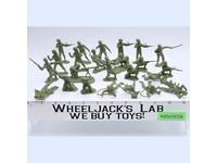 Lot of Green US ARMY Infantrymen WWII 1/32 Scale BMC Toy Soldiers Figures