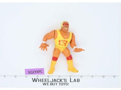 Hulk Hogan WWF Wrestling Hasbro 1990 Titan Sports Vintage Action Figure