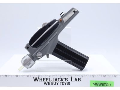 Classic Phaser Classic Star Trek 1994 Playmates Action Figure