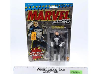 The Punisher Cap Firing Weapons Marvel Comics Super Heroes 1990 Toybiz NEW MOSC
