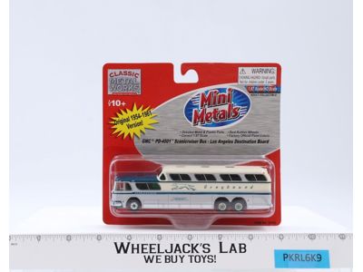 GMC PD-4501 Scenicruiser Bus 2012 CMW 1:87 Scale Die Cast Vehicle NEW SEALED