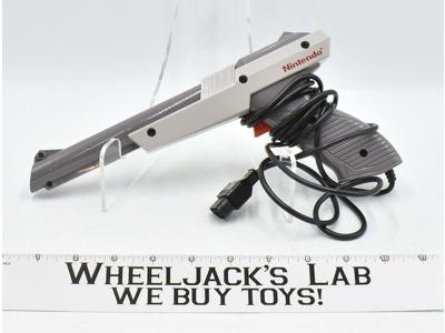 Nintendo Zapper Duck Hunt Light Gun NES-005 1985 Video Game Gun