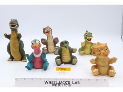 Lot of 6 Dinosaurs from The Land Before Time 1988 Amblin Pizza Hut Puppets