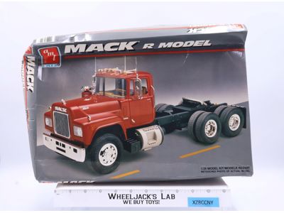 #6129 Mack R Model AMT 1:25 Scale Model Kit NEW