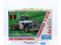#8001 International Transtar F-4270 ERTL 1:25 Model Kit NEW