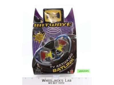 TV Activated Batlink Communicator Batwave Batman 2004 Mattel NEW MISP SEALED