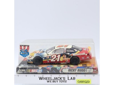 Wonder Woman Justice League Series #21 Hot Wheels NASCAR 2004 Mattel NISB NEW